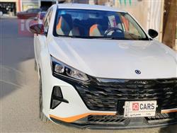 دۆنگ فینگ شاین